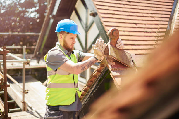Best Emergency Roof Repair  in Howards Grove, WI